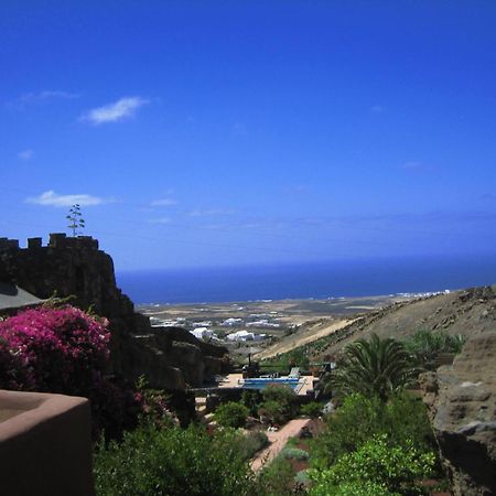 Castillo Lanzarote Villa Sophie - Luxury Villa -Sleep In A Volcanic Cave With Heated Pool Tías Esterno foto