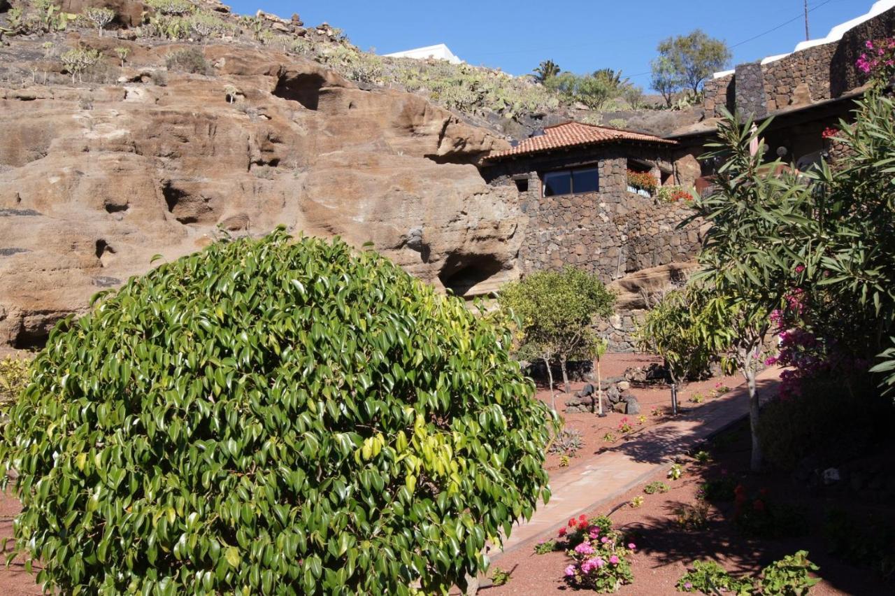 Castillo Lanzarote Villa Sophie - Luxury Villa -Sleep In A Volcanic Cave With Heated Pool Tías Esterno foto