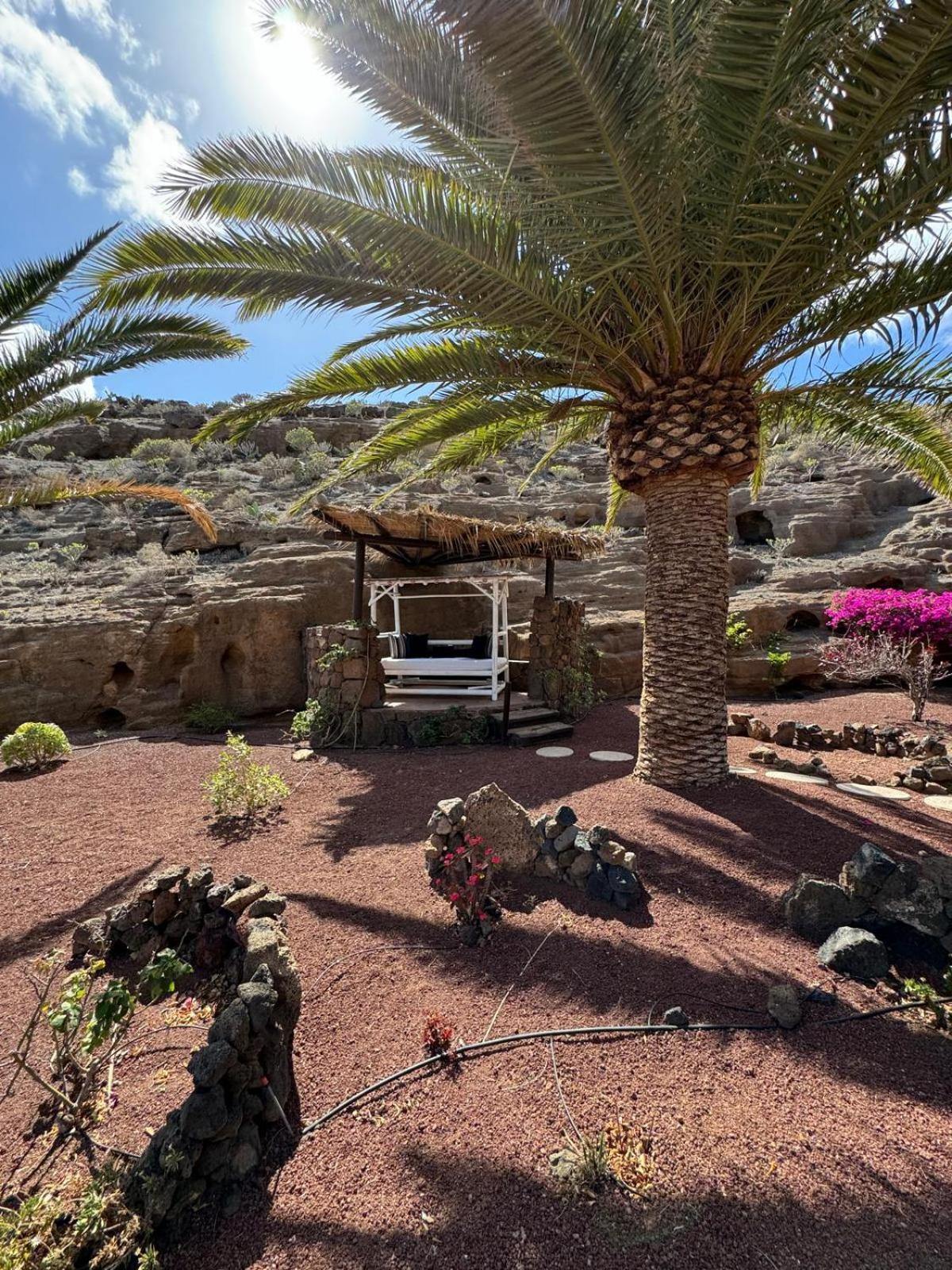 Castillo Lanzarote Villa Sophie - Luxury Villa -Sleep In A Volcanic Cave With Heated Pool Tías Esterno foto
