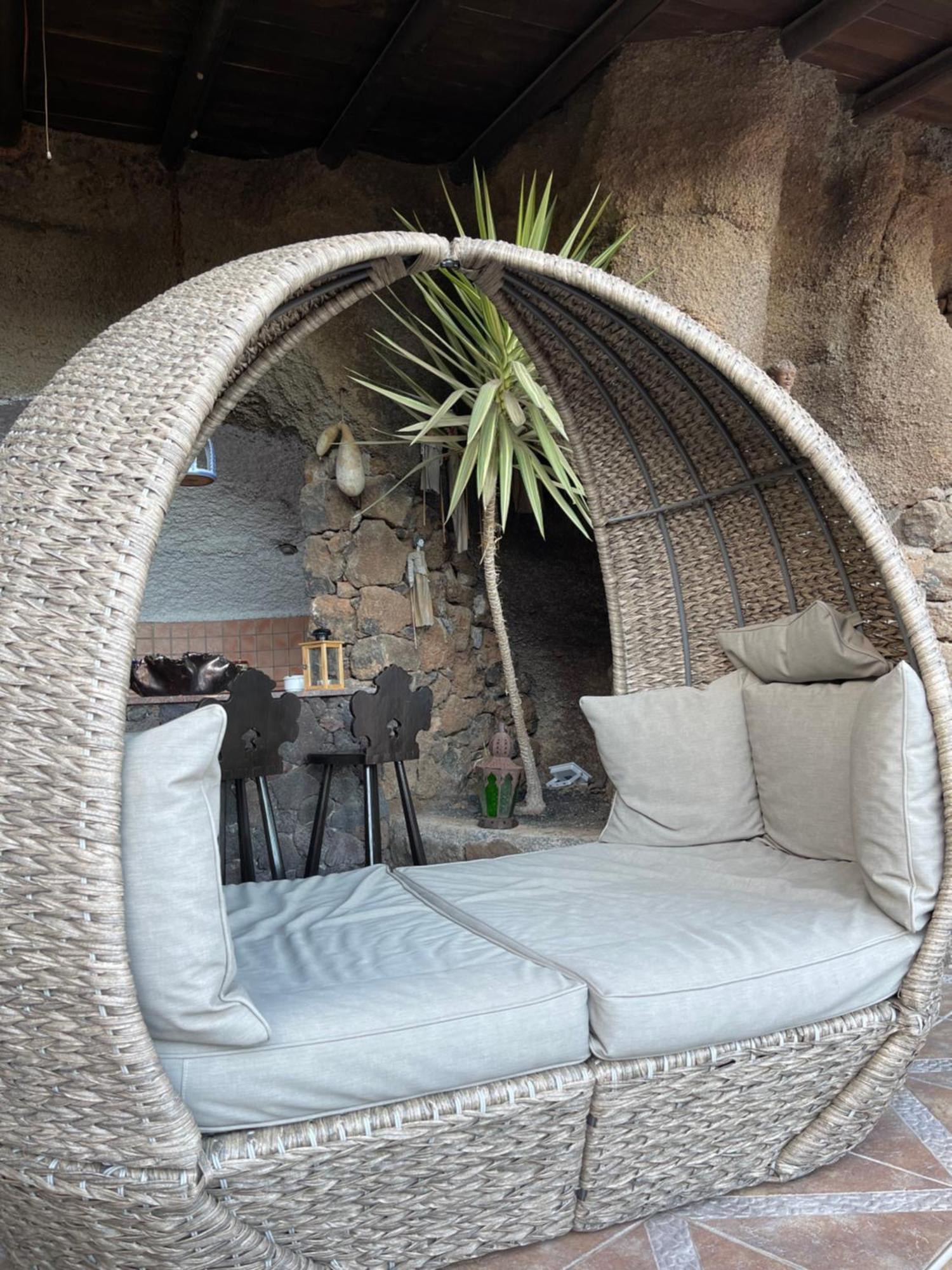 Castillo Lanzarote Villa Sophie - Luxury Villa -Sleep In A Volcanic Cave With Heated Pool Tías Esterno foto