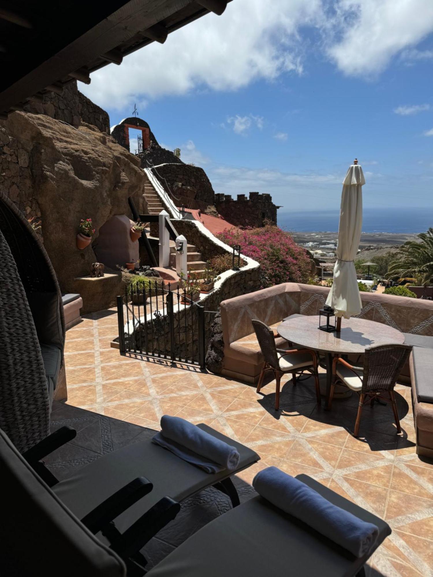 Castillo Lanzarote Villa Sophie - Luxury Villa -Sleep In A Volcanic Cave With Heated Pool Tías Esterno foto