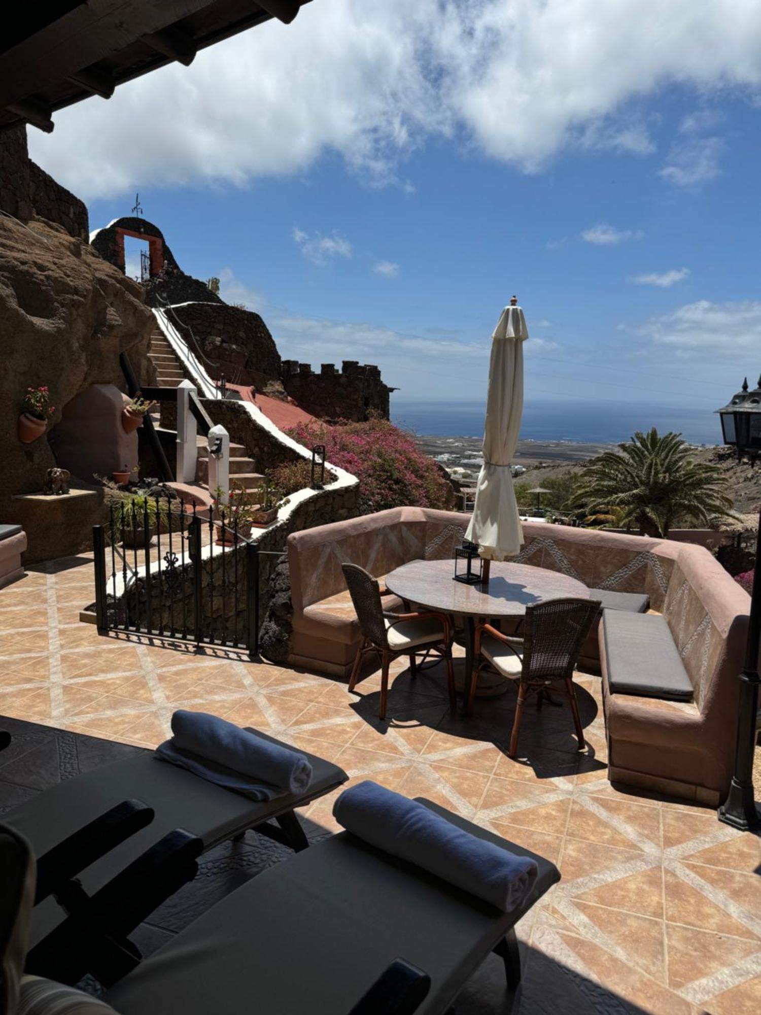 Castillo Lanzarote Villa Sophie - Luxury Villa -Sleep In A Volcanic Cave With Heated Pool Tías Esterno foto